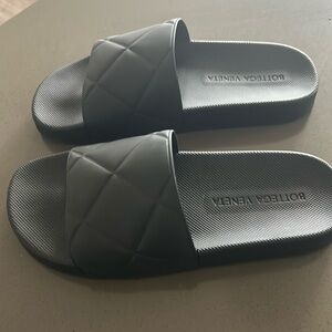 Bottega Veneta Black Matte Rubber Flatform Slides 39 IT